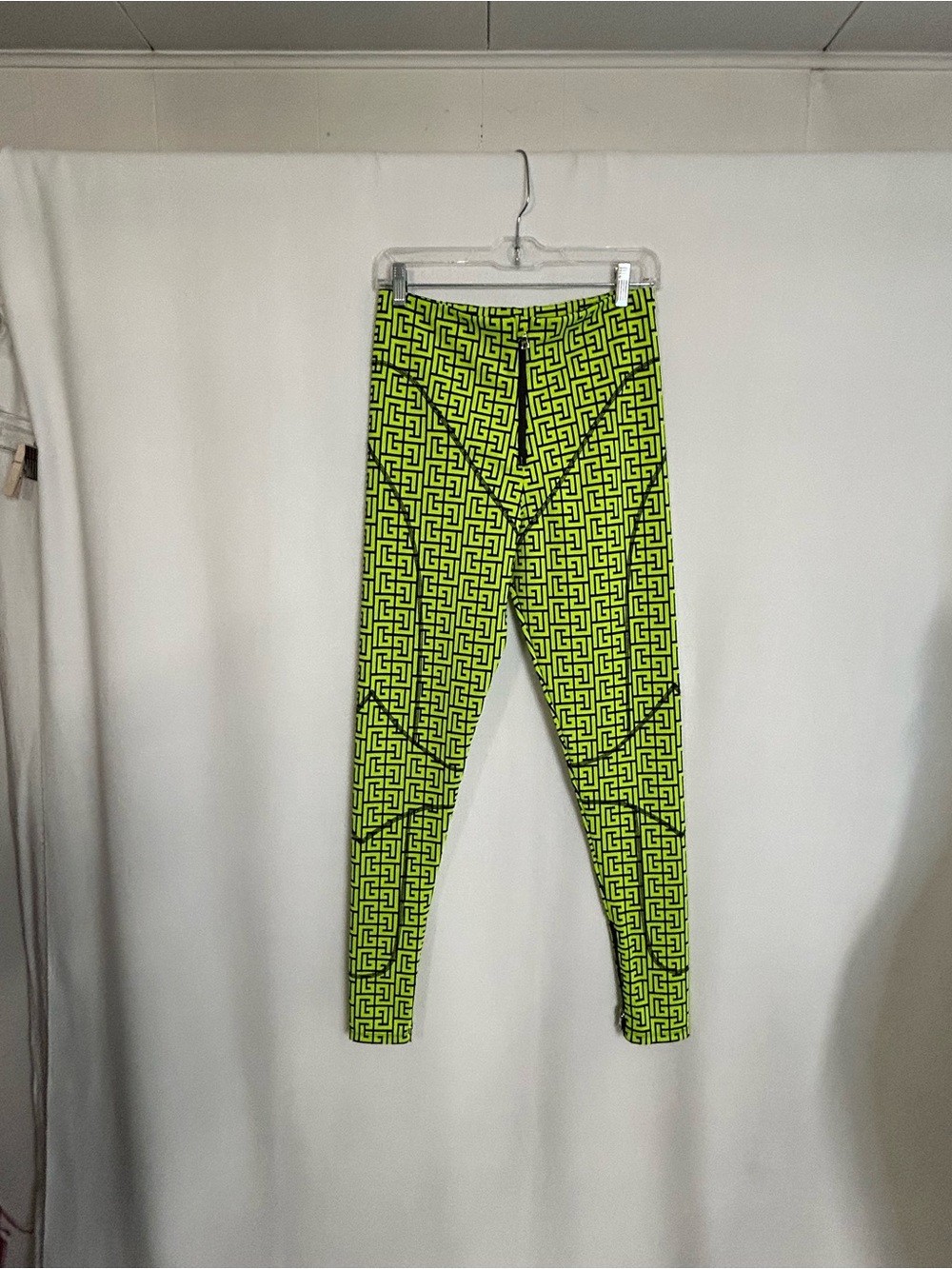 Balmain Neon Yellow Geometric Logo Print leggings size M - Picture 3 of 6